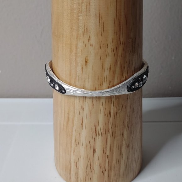 Weird Metal And Plastic Bangle - Picture 3 of 11